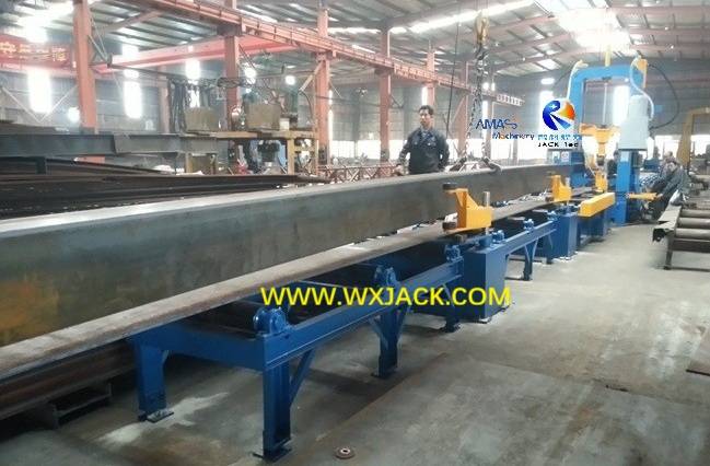 Fig1 H Beam Welding 3 in 1 Machine 39 Рис. 1. Машина 3 в 1 для сварки двутавровых балок 39