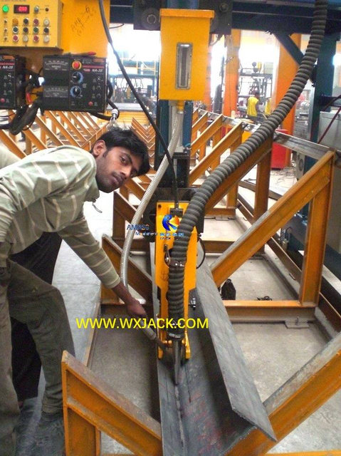 Машина для сварки балок 2 BOX IH 49 CIMG1902