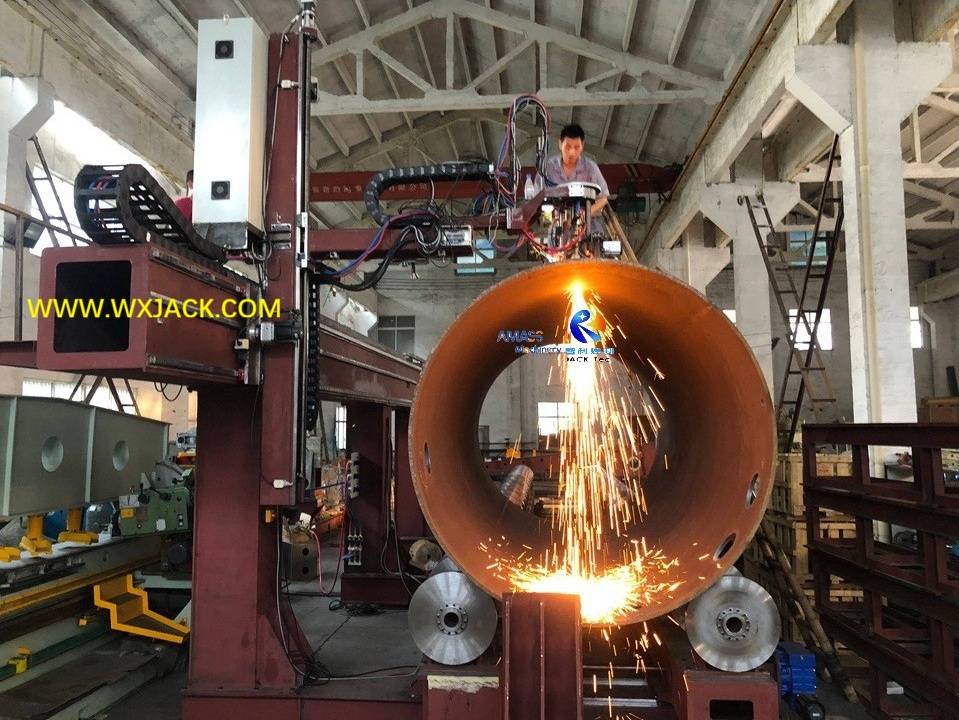 2 Большой 7-осевой труборезный станок с ЧПУ 42 IMG_4604