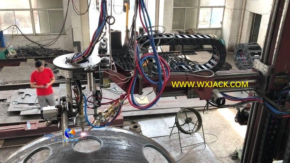 3 7 Axis Large CNC Pipe Cut Machine 13.jpg
