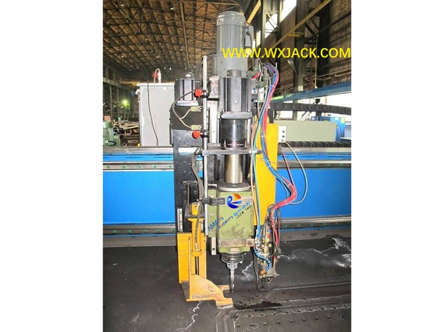 4 CNC Drilling and Cutter Machine 18 IMG_4753