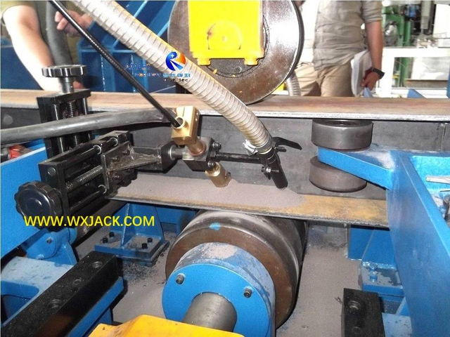 6 Вертикальный сварочный аппарат для сварки двутавровых балок 3 в 1 29