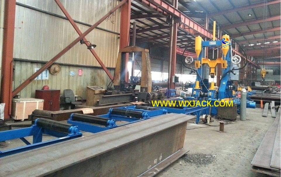 Интегральная функция: три в одном аппарате для сварки двутавровых балок 42