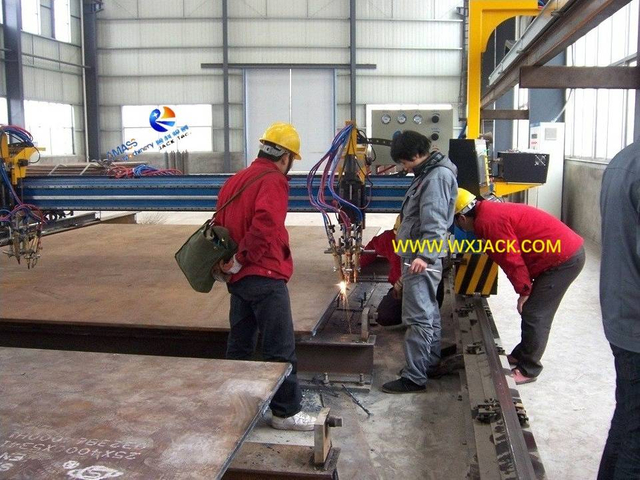 7 Станок тройной плазменной резки с ЧПУ 9 100_8372