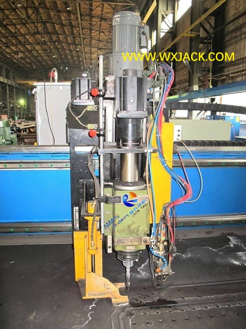 4 CNC Drilling and Cutter Machine 18 IMG_4753