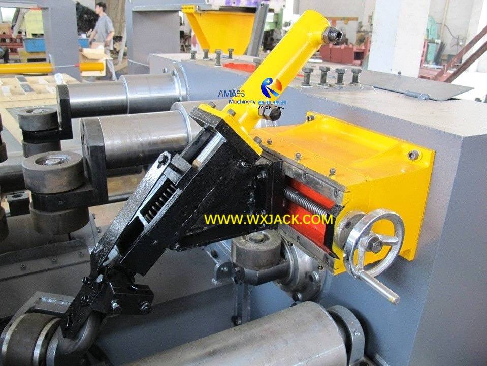 2 I H Beam Assembly and Tack Welding Machine 3 IMG_5907