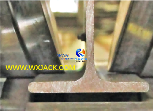 Рис. 2 Станок для закругления кромок полок двутавровой балки 2