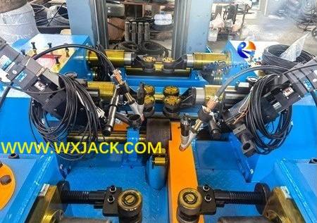 Рис. 4. Машина для изготовления двутавровых балок 3 в 1 45