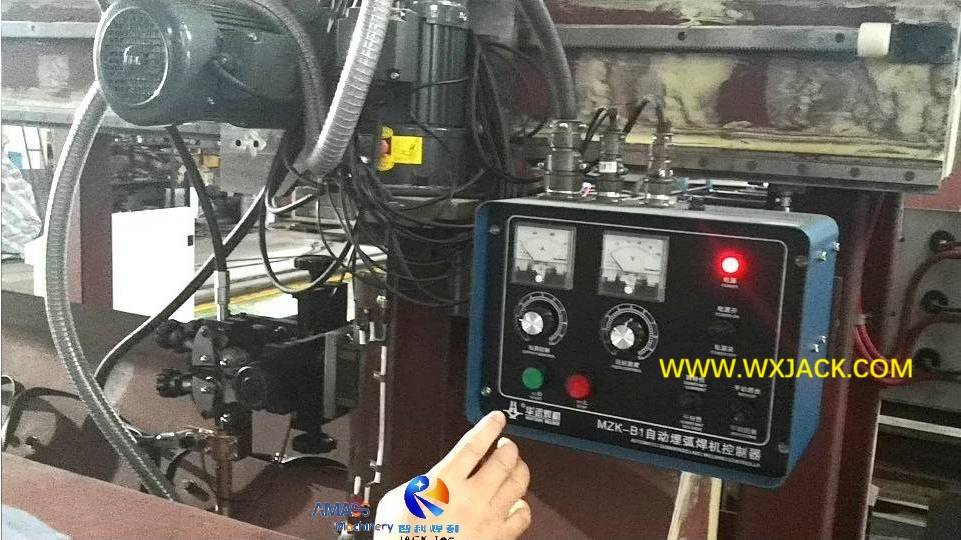 11 Steel Plate Butt joint Welding Machine 8.jpg