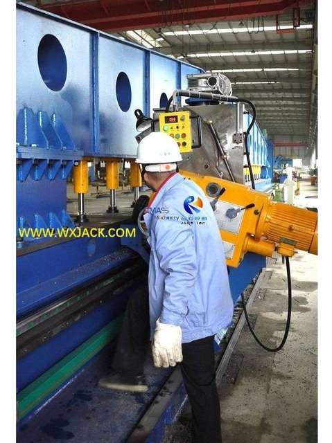 7 Кромкофрезерный станок с двойной головкой 12