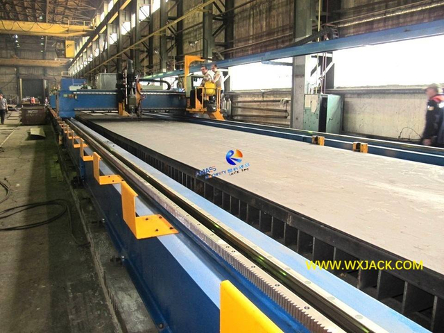 8 CNC Plate Drilling and Cutch Machine 13 IMG_4754