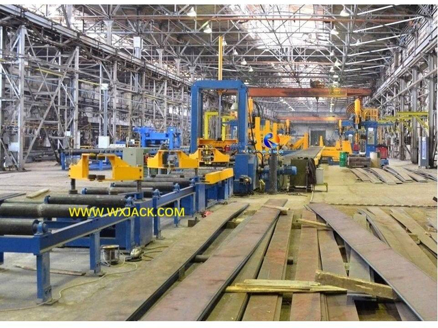 3 Машина для сборки и прихваточной сварки IH-балок 3 DSC_0278