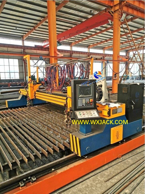 12 Станок газовой резки полос с ЧПУ 27