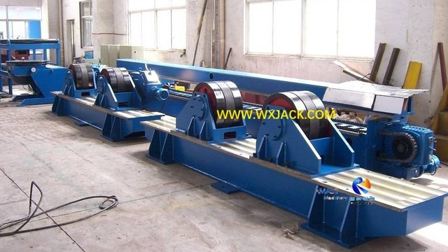 4 Болт регулировки роликовой опоры сварочного вращателя 3 100_9803