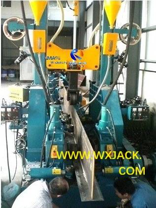 3 Рис. 3 Интегральная машина для выпрямления и сварки двутавровой балки в сборе 163