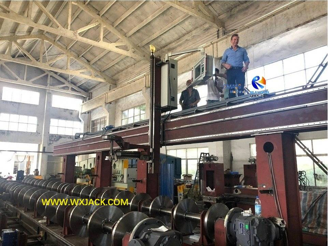 2-7-осевой большой станок плазменной резки труб с ЧПУ 51 IMG_4426