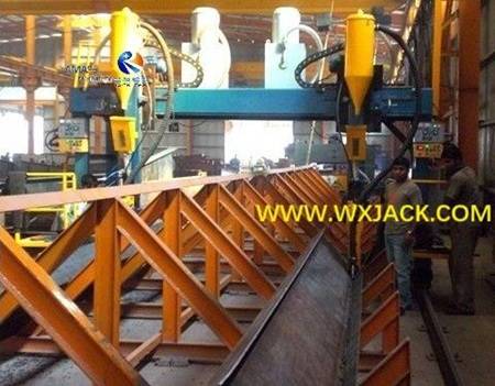 Рис. 3 Движение GANTRY IH BEAR MARCEAND ARC СВОЙСТВА 8 8