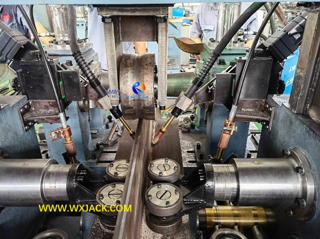 7 Аппарат для сварки двутавровых балок со встроенными функциями 284