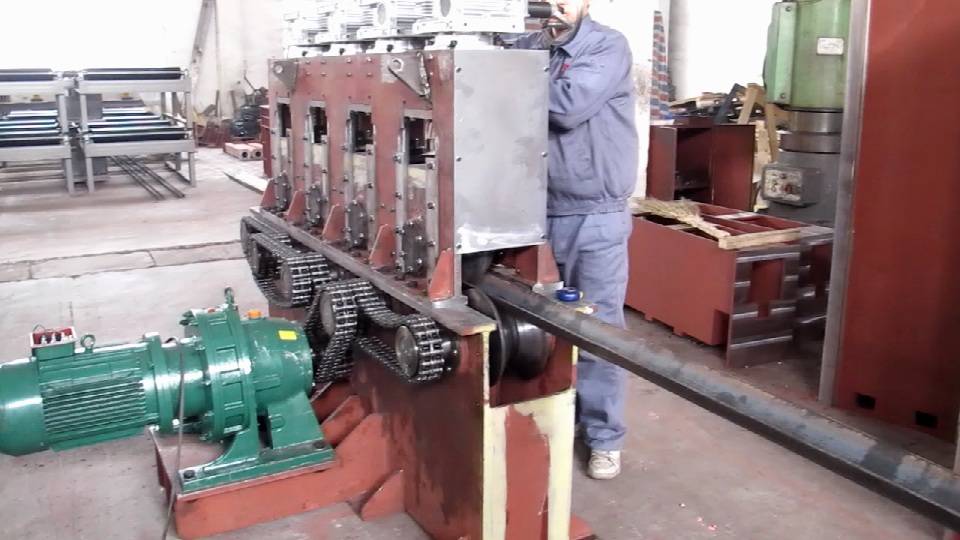 7 Rolled Angle Straightening Machine 7.jpg