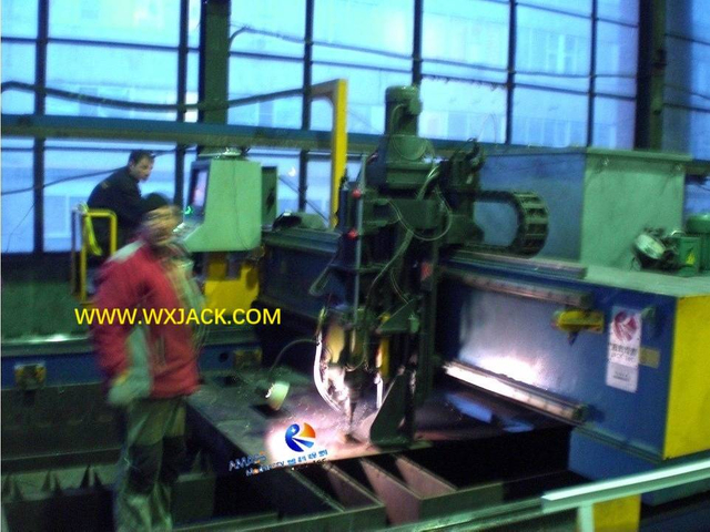 2 CNC Rutch и Drilling Machine 9 CIMG3664
