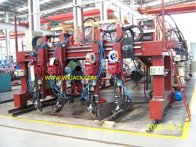 Сварочный аппарат для балок жесткости 10 Т 2А