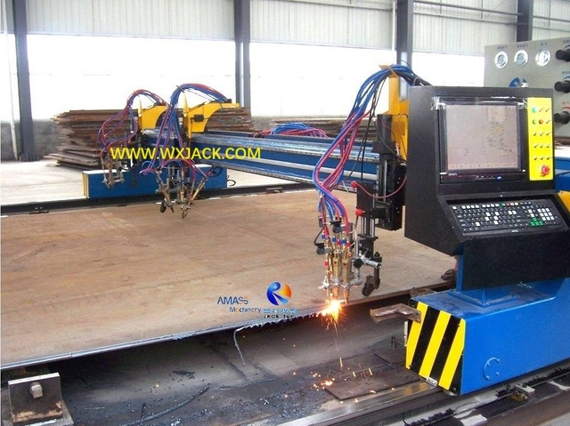 4 CNC Triple Flame Cutting Machine 10 100_8376