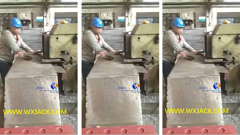 2 Small Plate Beveling Machine 3.jpg