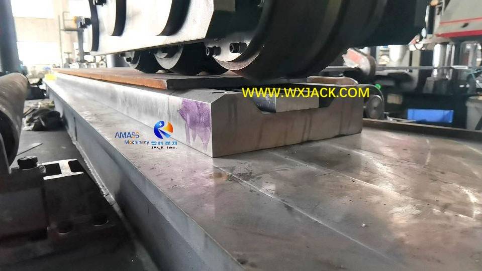 6 Steel Plate Butt Welding Seam Straightening Machine 5.jpg